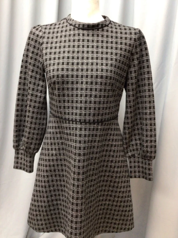 ANN TAYLOR SIZE 10 PETITE Ladies DRESS