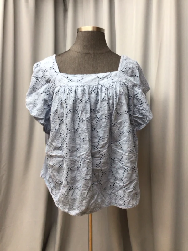 LANE BRYANT SIZE 26/28 Ladies BLOUSE