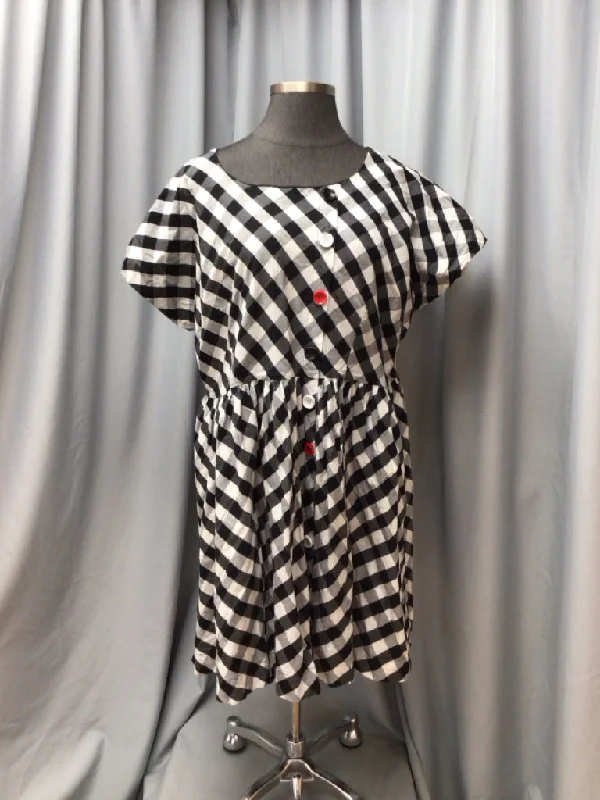 MODCLOTH SIZE 4 X Ladies DRESS