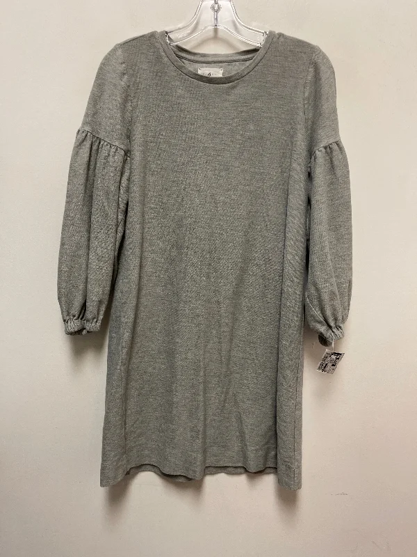 Dress Casual Short By Love In Grey, Size: S